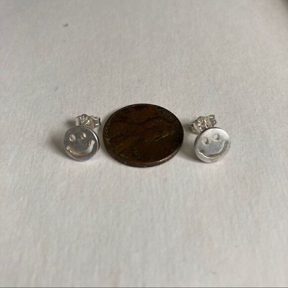 𝅺STERLING Silver Smile Emoji Earrings - Picture 6 of 8